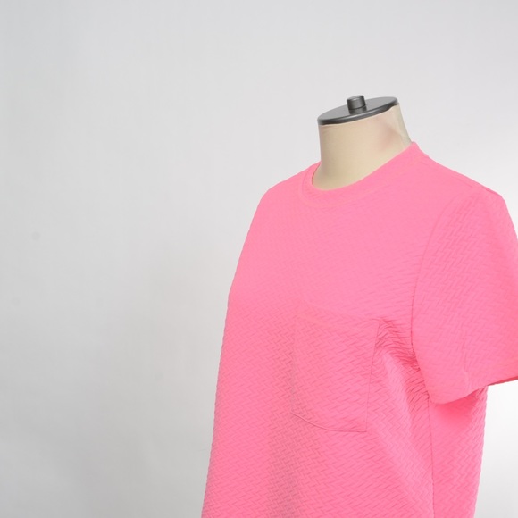 The Neon Textured Tee - Picture 4 of 7